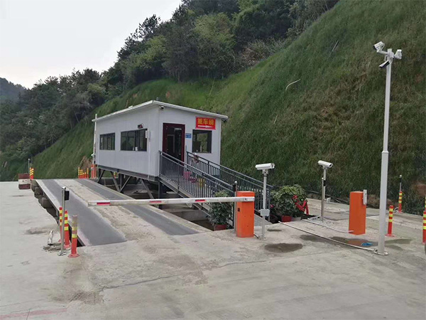源头治超